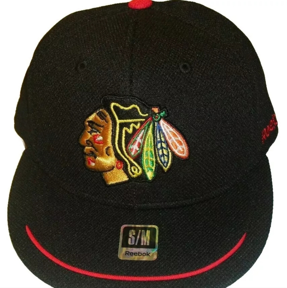 Chicago Blackhawks Reebok stretch fitted hat Nhl